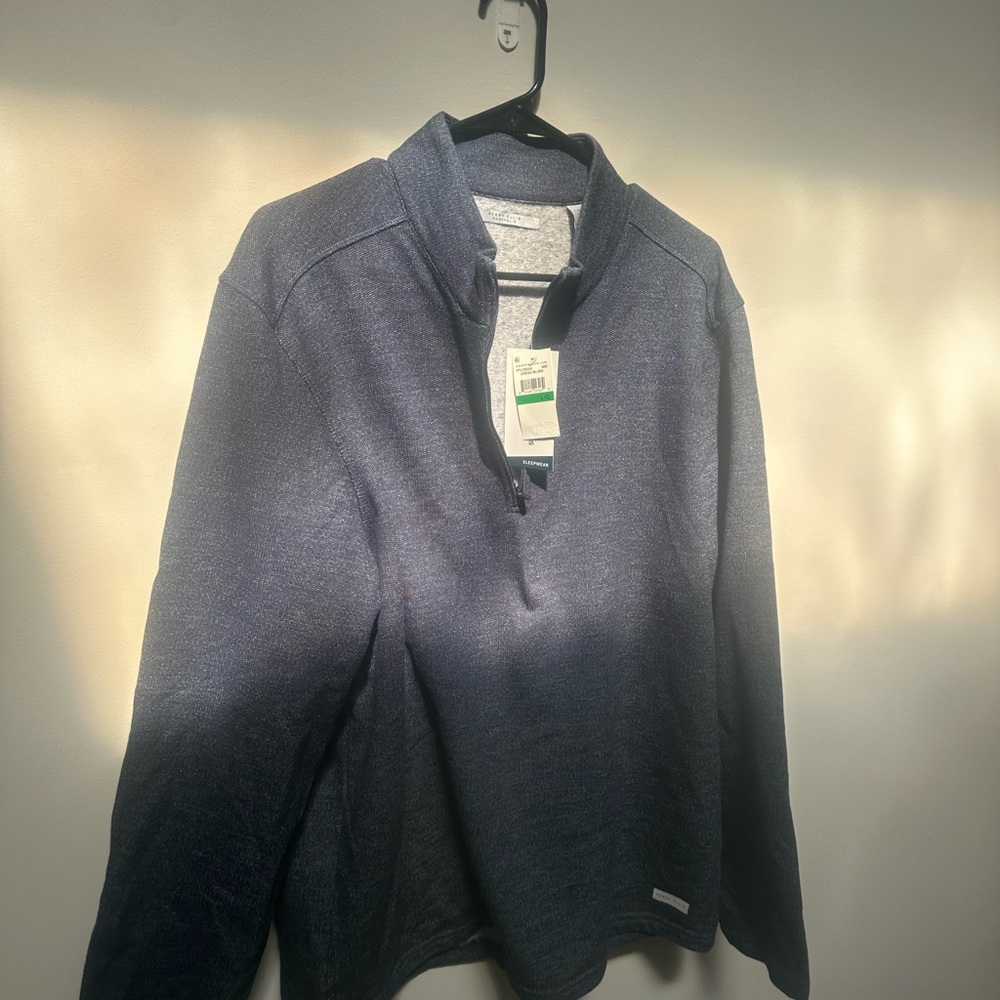 Perry Ellis Men's Blue Quarter Zip - Picture 2 of 4